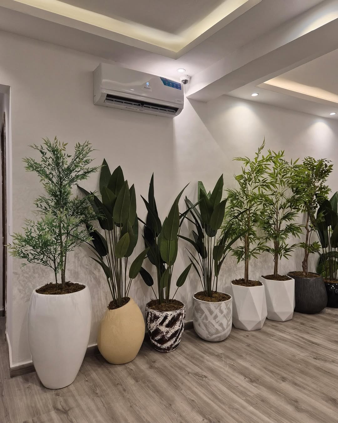 Artificial potted plants