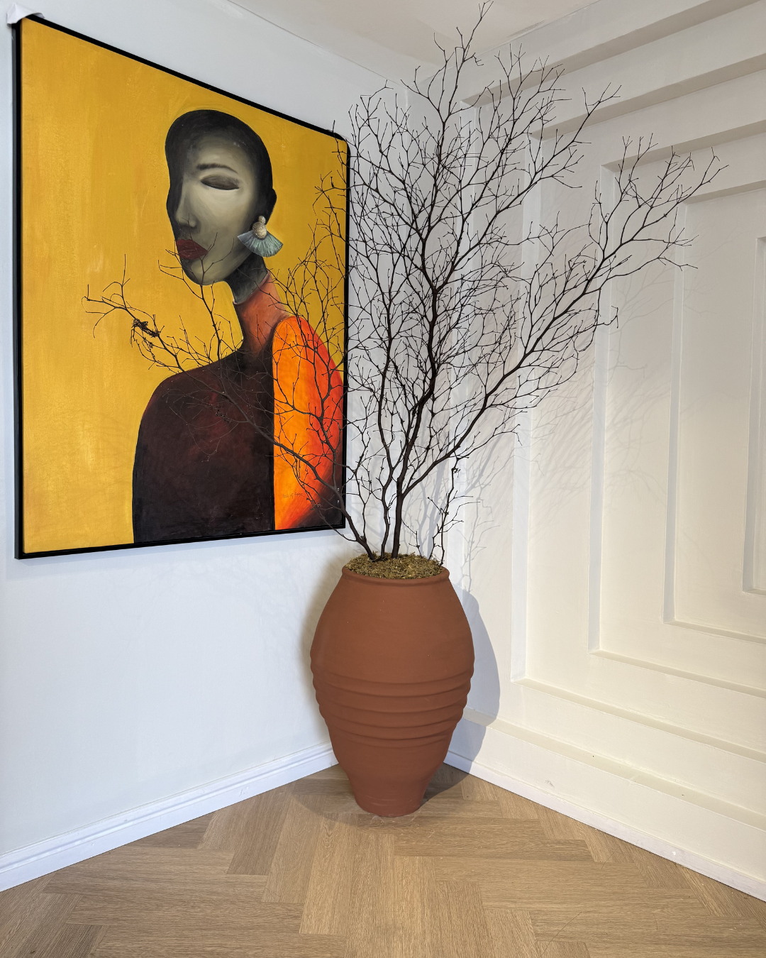 Decorative Twigs in Nigeria Decorative twigs in Nigeria styled in Terra Big Venice Antique Planter