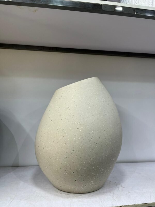 Beacon Mango Pot Fibrecast Planter 55cm Beacon Mango Pot Fibrecast Planter 55cm, view 2