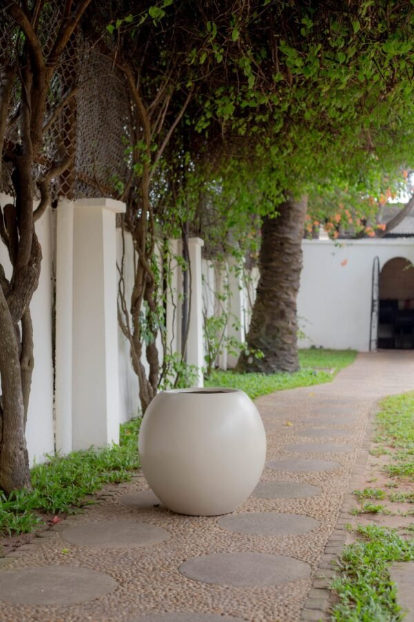 Bell Fiberglass Planter 50cm Bell Fiberglass Planter 50cm