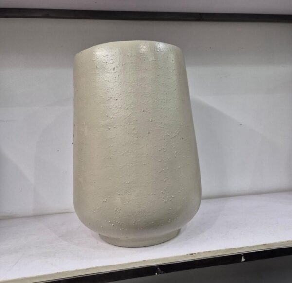 Ivory Honey Pot Fibrecast Planter 56cm Ivory Honey Pot Fibrecast Planter 56cm