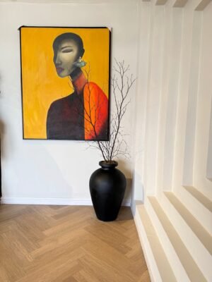 Matte Black Onasis Antique Planter with Big Natural Twigs