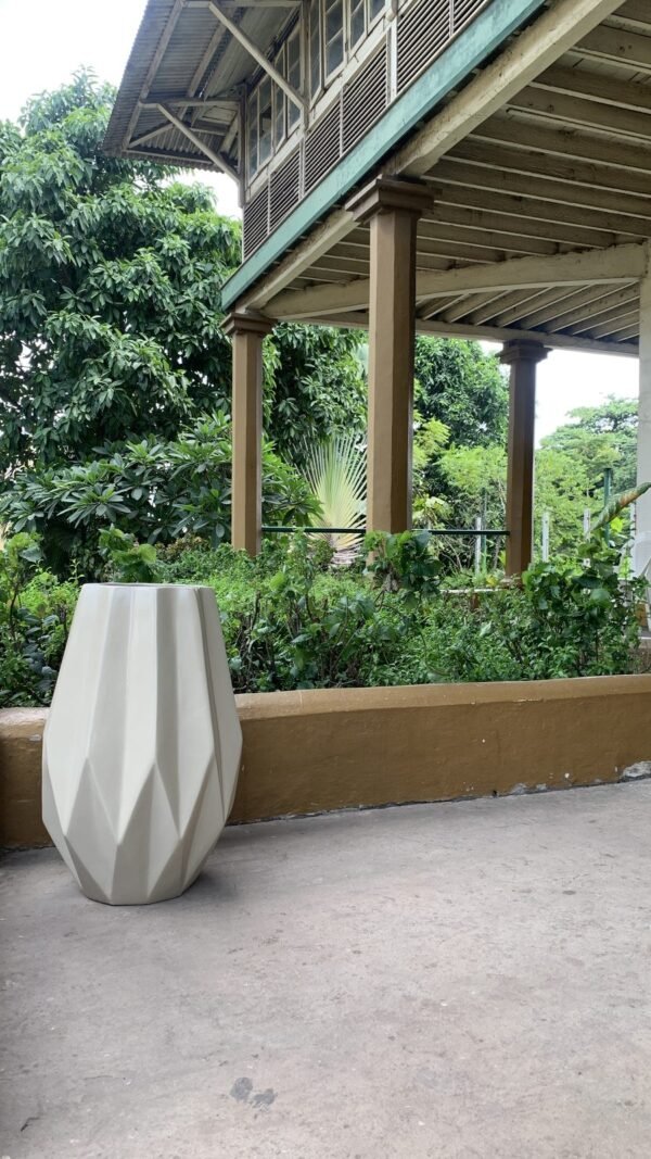 Okro (Small) Fibrecast Planter 60cm, view 2