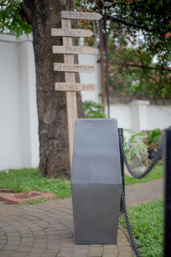Slant Dividum Fiberglass Planter 90cm